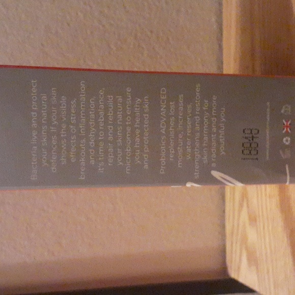 Probiotic radiance serum ( advanced ) Brand New. - Picture 5 of 8